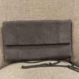 Crossbody clutch bag